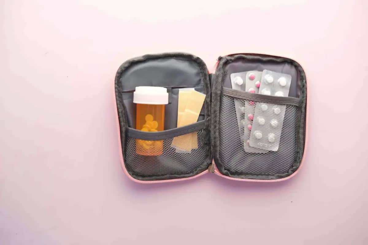 First Aid in a Crisis: Medical Care When Help Is Far Away