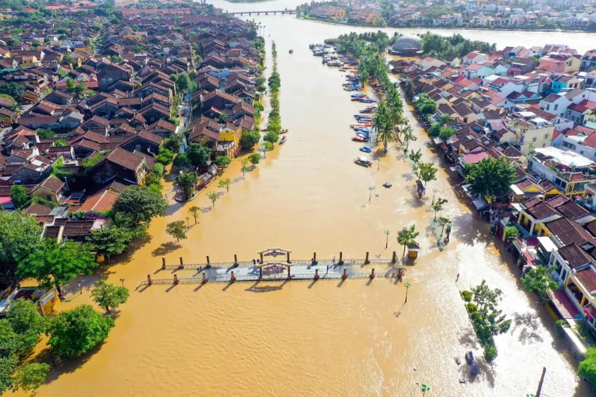 Flood Preparedness: The Complete Guide for Homeowners and Renters