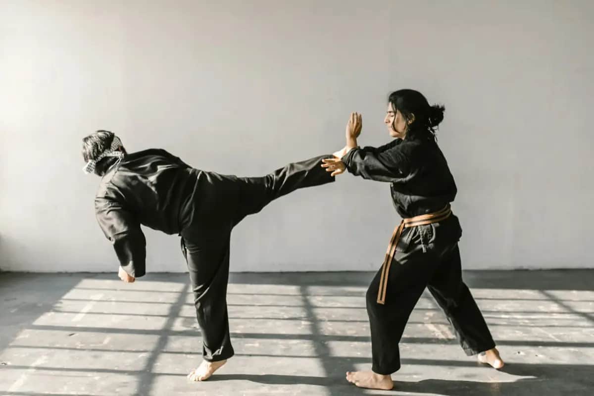 Self-Defense for Women: Practical Tips That Really Help