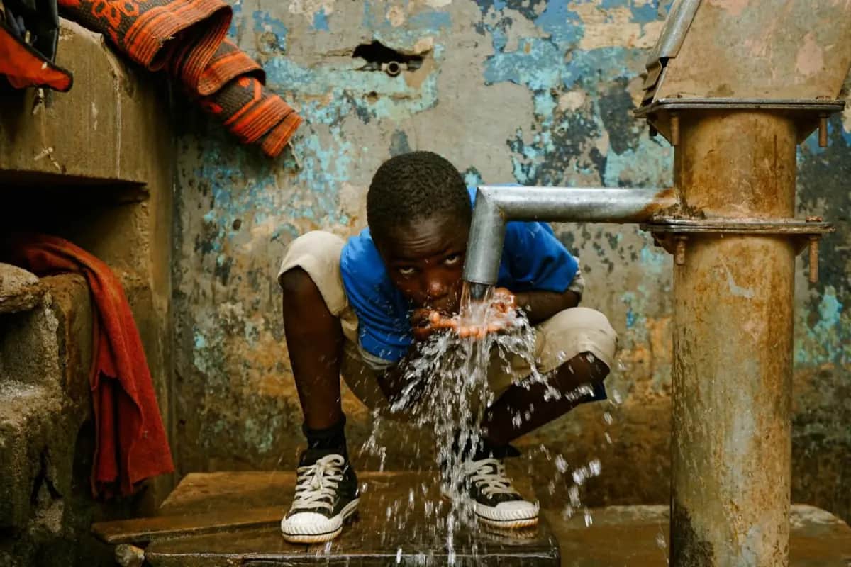 Emergency Water Storage for Families: How Much Do You Actually Need?